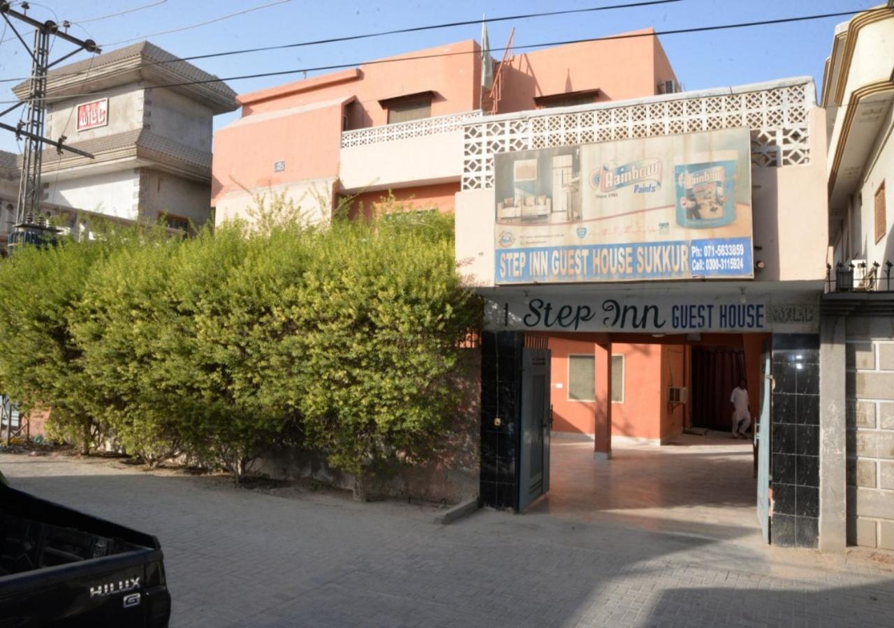 Step Inn Hotel Sukkur Exteriör bild